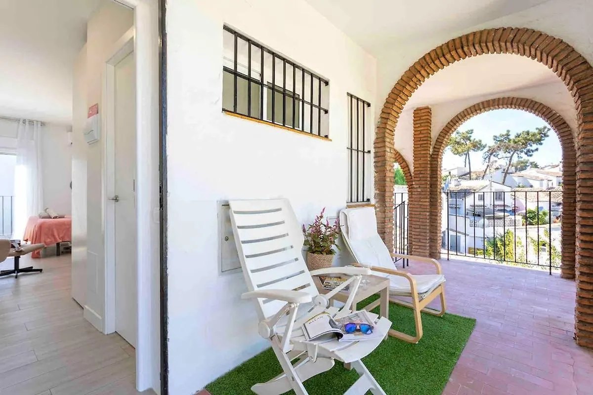 Escape At Marbella, Premium Apartment, 5Min On Beach